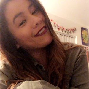 Meet your Posher, Dannica